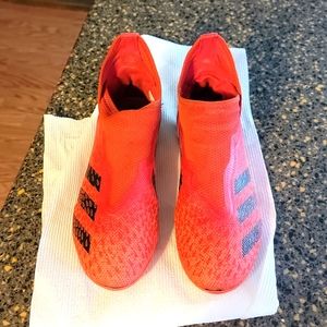 Adidas Predator Cleats mens 9.5